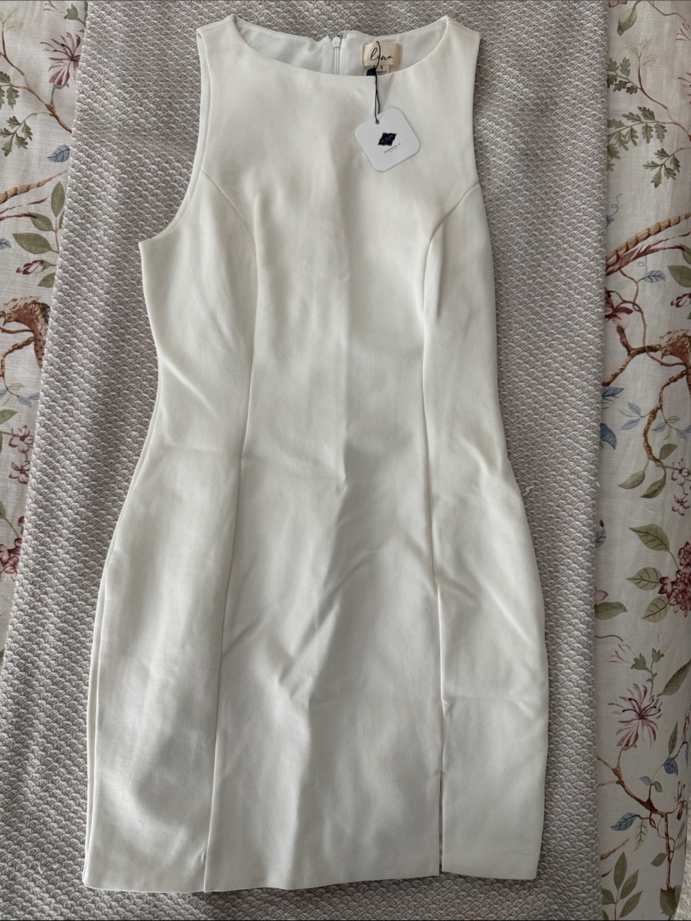 Lena Cream Sleeveless Sheath Mini Dress - Small